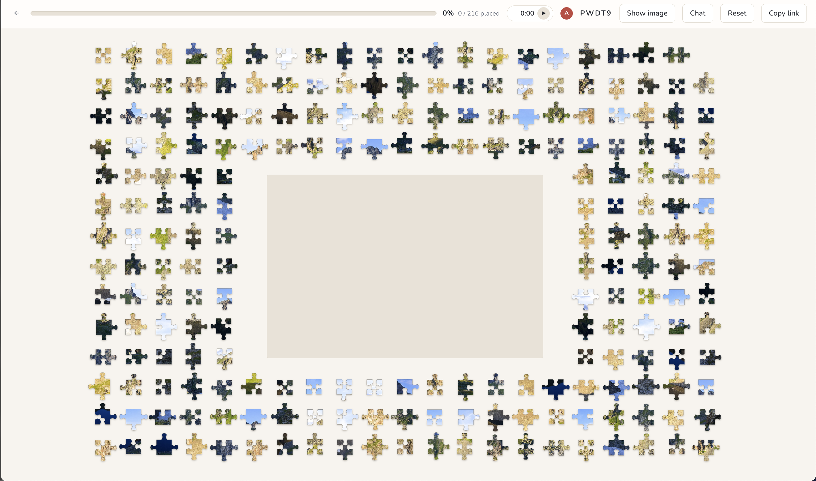 A puzzle board with 216 scattered pieces, progress bar, timer, room code and chat